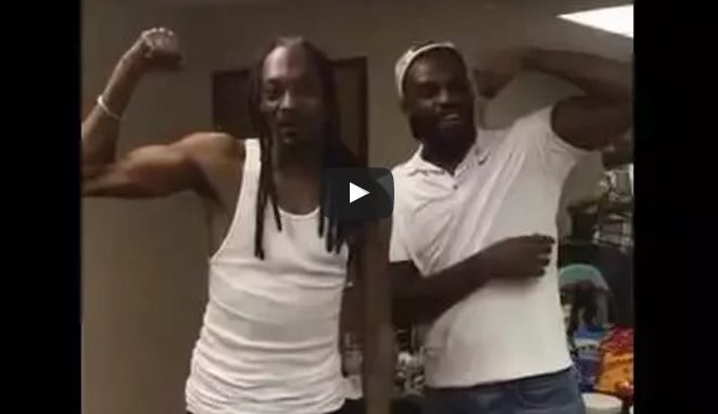 Video: Jon Jones teaches Snoop Dogg how to throw spinning 